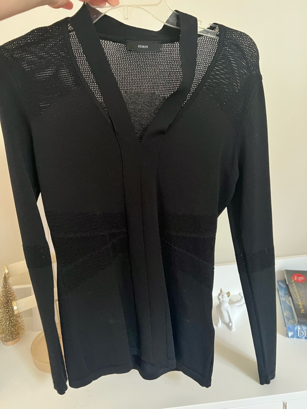 Roman Black fitted knit top NWOT